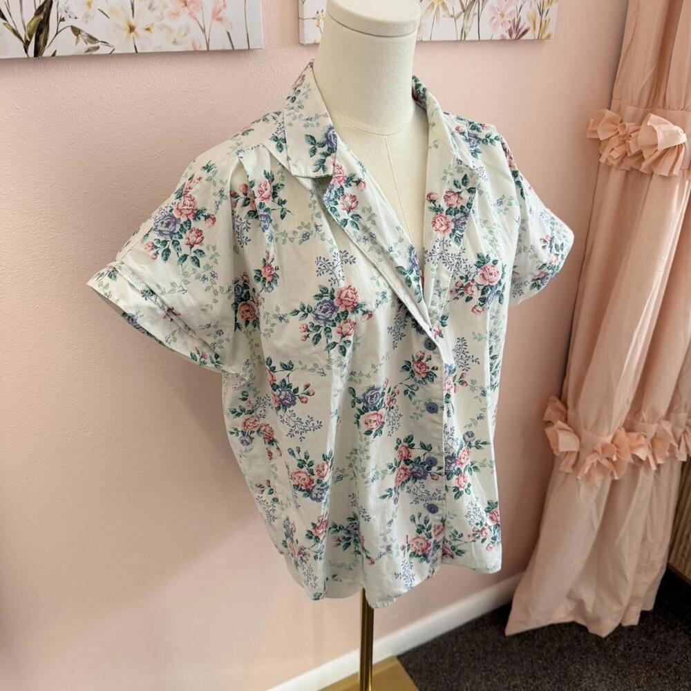 Vintage Floral Button Up Blouse – Made in USA - Picture 3 of 6